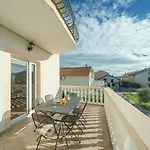Tamaris Apartament *
