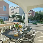 Apartament Tamaris *