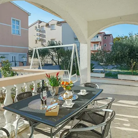 Apartament Tamaris *