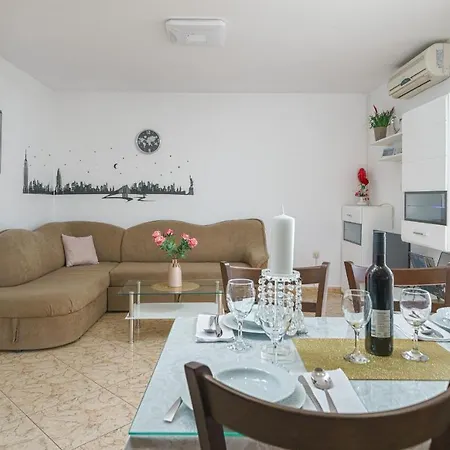 Tamaris Apartmán *